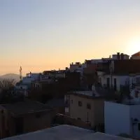 Casa corasol, a cozy, comfy, 2BR house- panoramic view and rooftop, hotel en Cáñar
