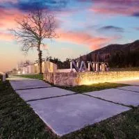 Hotel Nande، فندق في Nieves