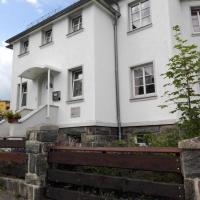 Ferienhaus in OberweißbachThüringer Wald mit Grill und Garten