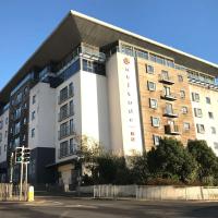 Modern Apartment in Latitude52 Dockyard & parking