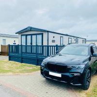 Prime Location Selsey Chalet Seal Bay