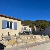 Le Mas No'Stelou, hotel v mestu Pierrelongue