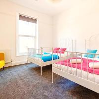 Love Island apartment 5 min walk from Blackpool tower sleeps 12