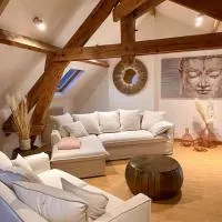 Suites Mana - La Perle des Isles , Superbe maison Art déco avec balnéothérapie, hotel a Rethel