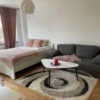 A charming central one room apartment., hotel in Malmö