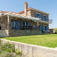 VILLA HORIZON, PORTIANOU، فندق في Pedhinón