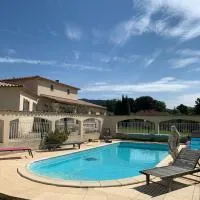 Entre Ciel Et Nature, hotel i Venterol