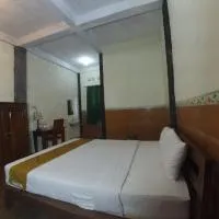 Istana Petani, hotel i Lambangkuning