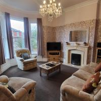 STAY - at Southport Holiday Home - sleeps 6