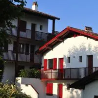 VVF Pays Basque Sare La Rhune, хотел в Сар