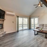 Stylish Tannersville Townhome with Private Deck