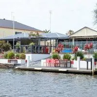 Grand Riviera Forster- waterfront, pool, wharf, hotel sa Forster