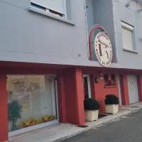 Hôtel du Tricastin, hotel v mestu Pierrelatte