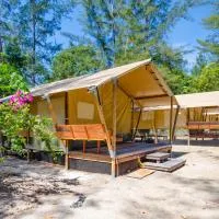 Ara Dinawan Island Resort, hotel v mestu Papar
