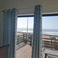 Oceans Breeze - Unit 2 Second floor, hotel in Bluff, Durban