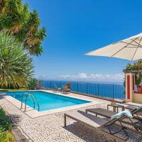 Magnificent Funchal Villa - Quinta D'Alegria - 4 Bedrooms - Panoramic Sea City Views - Short Drive to Centre