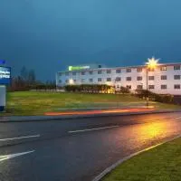 Holiday Inn Express Manchester Airport by IHG, hotel in Manchester Airport