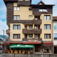 Хотел Феникс, Hotel in Tschepelare