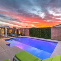 Sunset Swim - Modern Vegas Heated Pool Retreat, hotel in Las Vegas