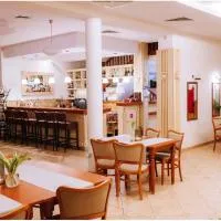Hotel Piast, hotel en Cedynia