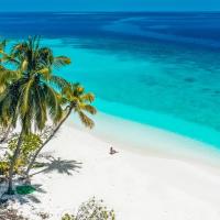 Blue Wave Hotel Maldives - If booked Fullboard a week, free transport to hotel - Best for fishing surfing snorkeling sandbank, hotel near Dhaalu Airport - DDD, Kudahuvadhoo