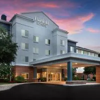 엘리자베스 시티에 위치한 호텔 Fairfield Inn & Suites Elizabeth City