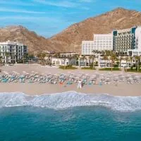 Address Beach Resort Fujairah Apartment 2 Bed Rooms and Small Bed Room - Ground Floor 3011, hotell sihtkohas Al Aqah