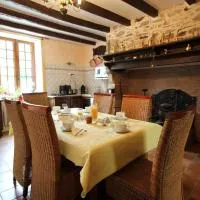 La ferme de lapeyrousse: Saint-Vitte-sur-Briance şehrinde bir otel