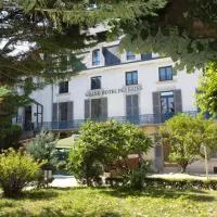 Salins-les-Bains में, होटल Logis Grand Hôtel Des Bains