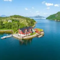 Brygga på Dønna, hotell sihtkohas Berfjorden