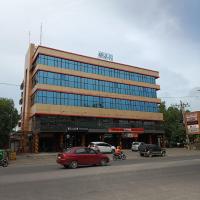 Odua Golden Mansyur Medan, hotel cerca de Aeropuerto de Polonia - MES, Medan