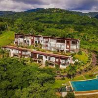 Vista Lapas Nativa Resort, hotel in Jacó