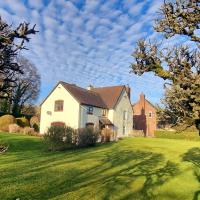 Pass the Keys Malt House With Hot Tub Stunning Tudor Cottage