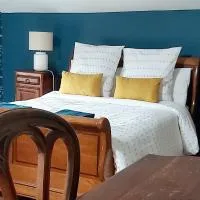 Sharecroppers Cottage with Swimming Pool, hotell i Pagéas