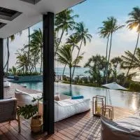 Ahu Bay, Hotel in Ahungalla