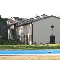 San Ruffino Apartments, hotel en Lari