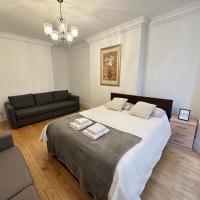 Double Room in Paddington ,London, 1 step to Station, Private Room #room name is london#