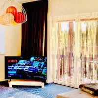 LAS SŁUPSKI PREMIUM BUSINESS APARTMENT A7 - - dwie sypialnie dwa podwójne łóżka - - salon z balkonem widok aneks kuchenny - - Wifi Netflix Smart TV50 - - wysoka jakość za niską cenę - - zapraszamy, hotel a Slupsk