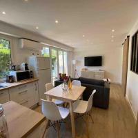 Le coeur du Cap d'Antibes - Terrasse - Parking - Wifi, hotel in Antibes