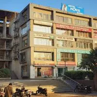 Viesnīca Hotel Nova Bopal pilsētā Bodakdev