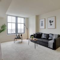 Stunning Apt with Gym at Pentagon City, hotel em Pentagon City, Arlington