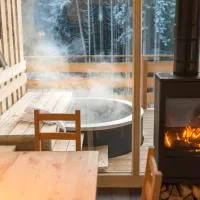 Forstgut - Premium Waldchalets und Lodge Suiten, ξενοδοχείο σε Regen