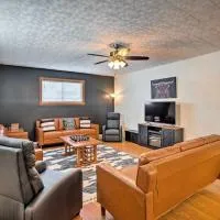 Ranch Suite of Dakota Place Lodge in Medora!, hotel em Medora