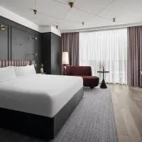Renaissance Milwaukee West Hotel, Hotel in Wauwatosa