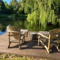 Cwmbach Lodge luxury B&B, отель в городе Glasbury