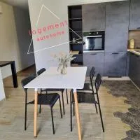 Maison La p'tite des Got - Terrasse & Parking, hotel v mestu Viriat
