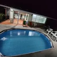 TIERRA VIVA, casa campestre - ANOLAIMA、アノライマのホテル