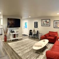 Beautiful, well-stocked home - sleeps 7!，位于亚基马亚基马机场（麦卡利斯特场） - YKM附近的酒店