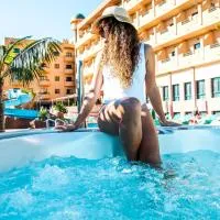 Almuñécar में, होटल Hotel Victoria Playa