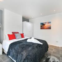 Impeccable 4-Bed House in Brixton London